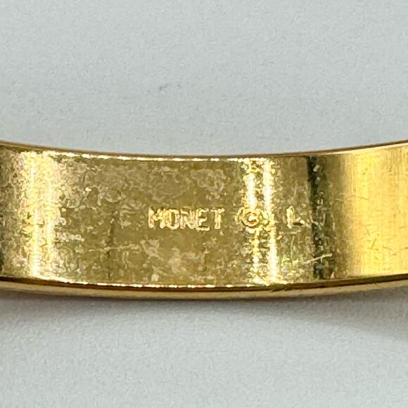 Vintage Monet Bangle Etched Starbursts Gold Tone Signed Diamond Cut Textured - Picture 9 of 12